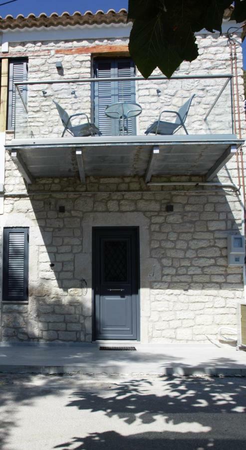 Villa Aknato à Vlikhón Extérieur photo