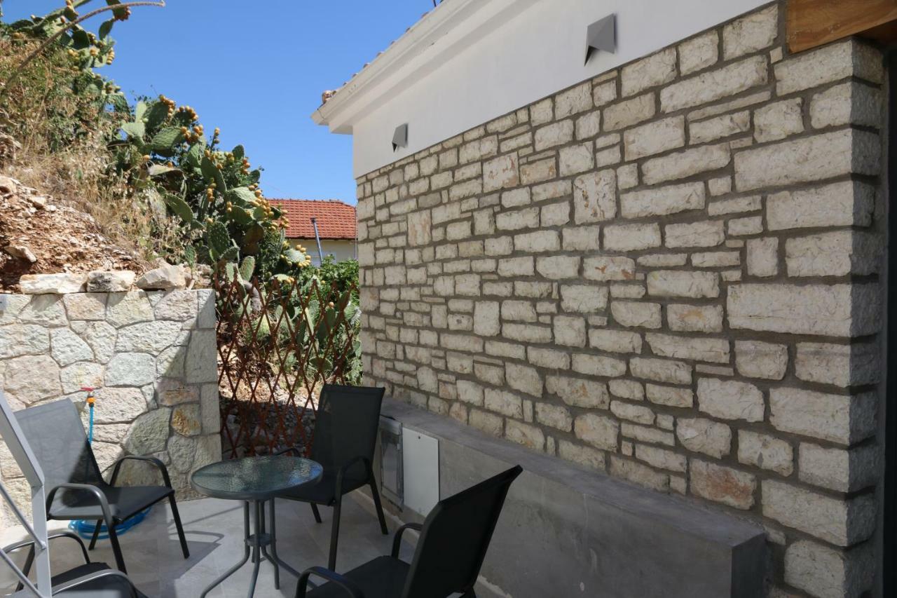 Villa Aknato à Vlikhón Extérieur photo